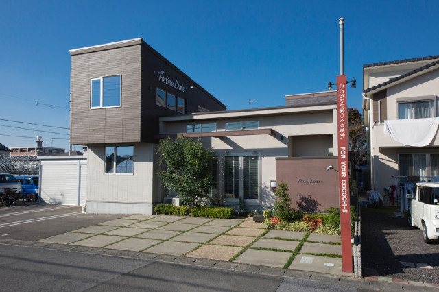 株式会社フェスティナ・レンテ